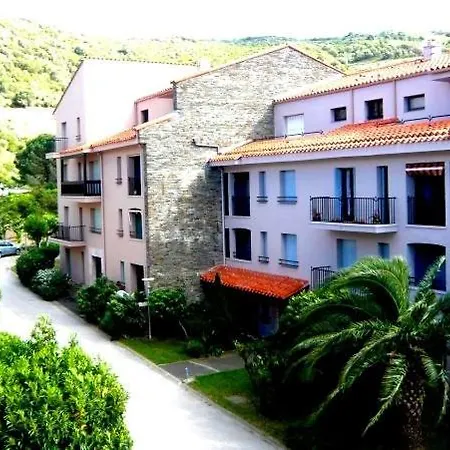 4pa109 F2 Résidence Avec Piscine Parking Et Cours De Tennis Collioure