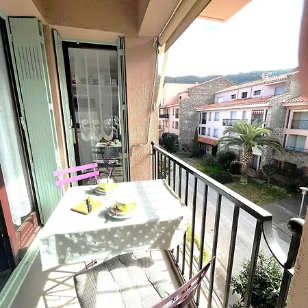 4pa109 F2 Avec Piscine Parking Et Cours De Tennis Collioure