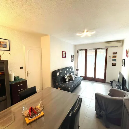 4pa109 F2 Avec Piscine Parking Et Cours De Tennis Appartement