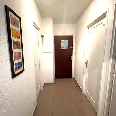 4pa109 F2 Avec Piscine Parking Et Cours De Tennis Appartement *